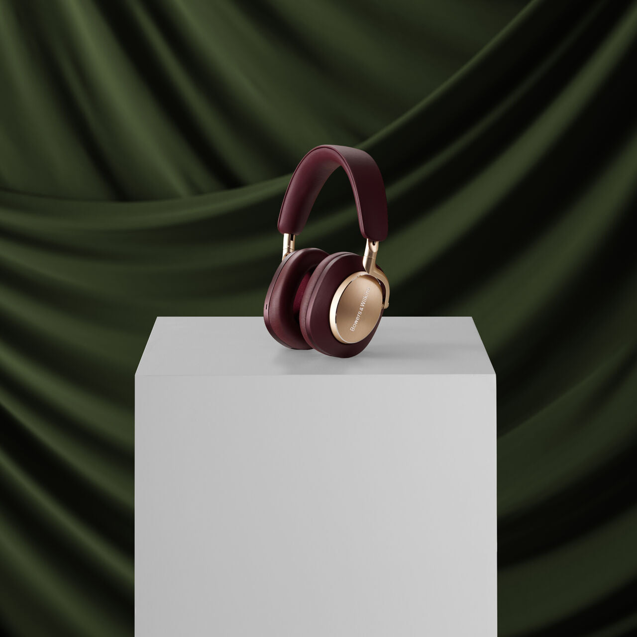 Px8 Royal Burgundy