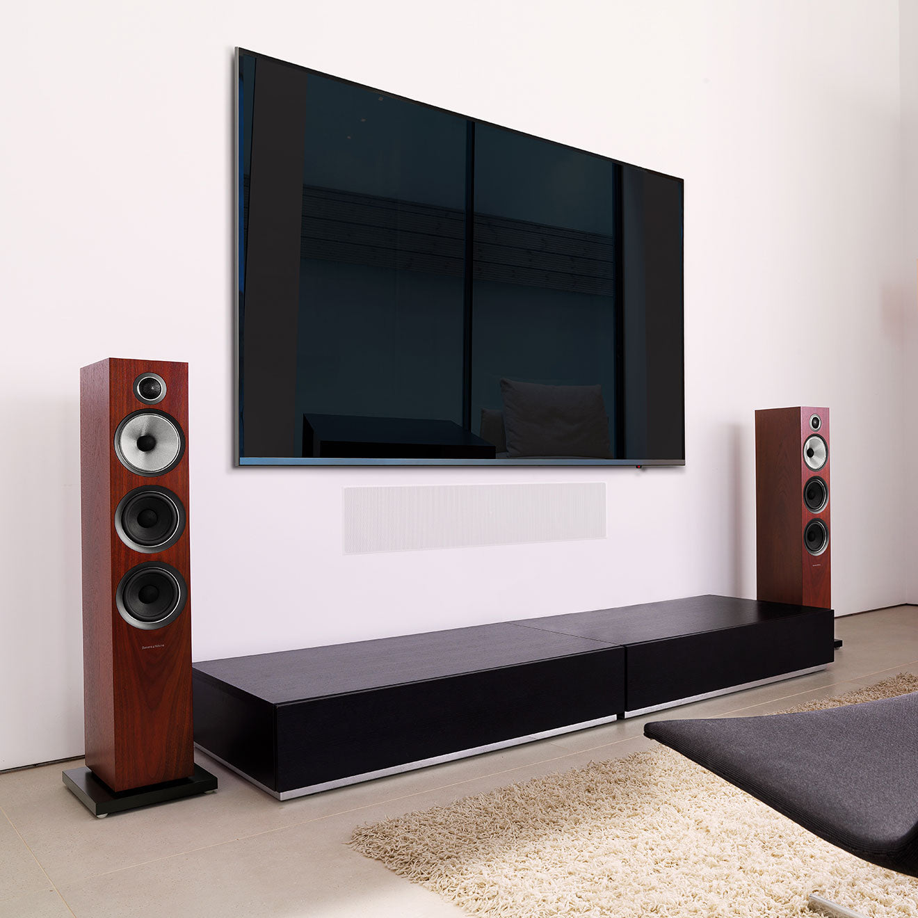Bowers & Wilkins 704 S2